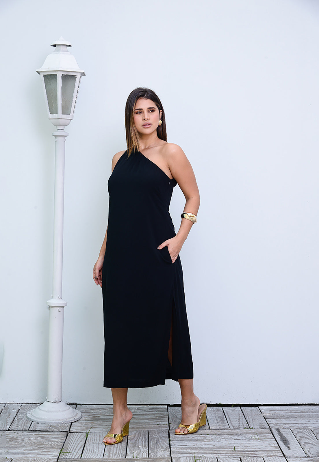 Vestido Midi Ombro Só BBonnie Leticia Preto
