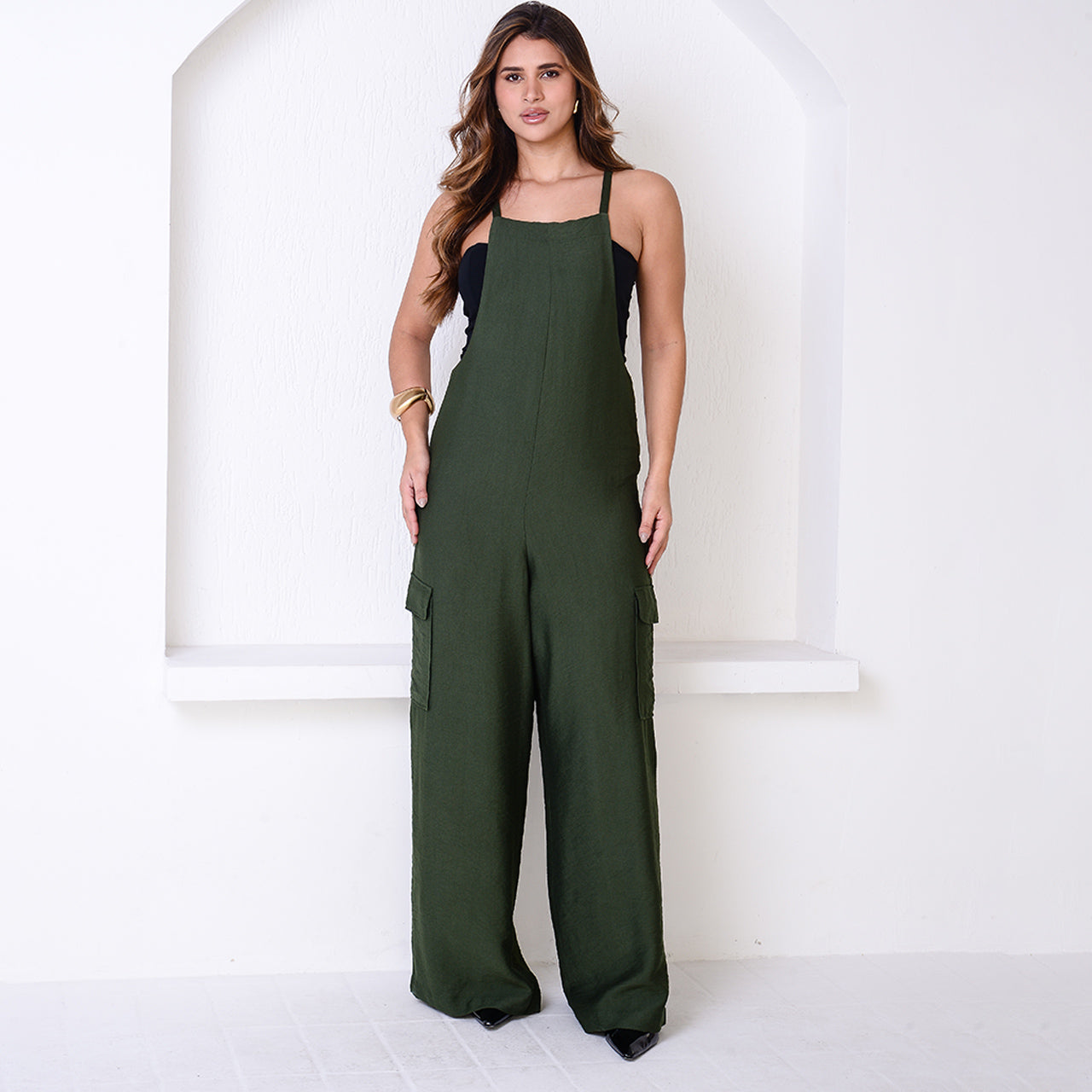 Jardineira de Viscose com Bolsos BBonnie Liz Verde Militar