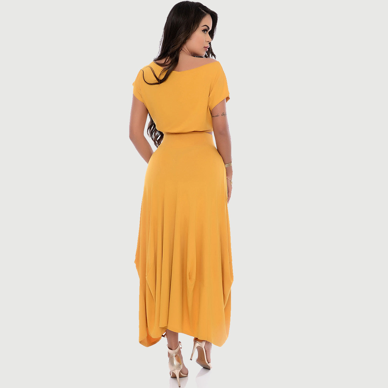 Saia Longa Pontas Assimétricas e Bolsos BBonnie Aline