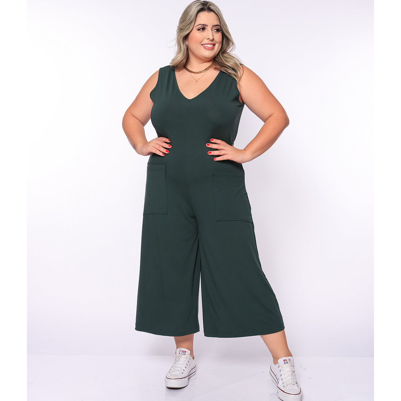 Macacão Pantacourt de Alças e Bolsos BBonnie Carla