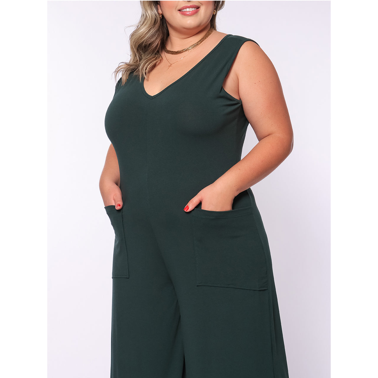 Macacão Pantacourt de Alças e Bolsos BBonnie Carla