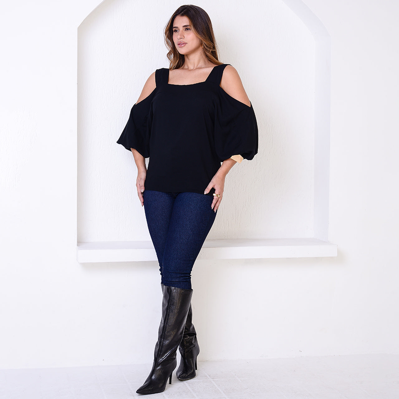 Blusa Ombro Vazado BBonnie Serena Preta