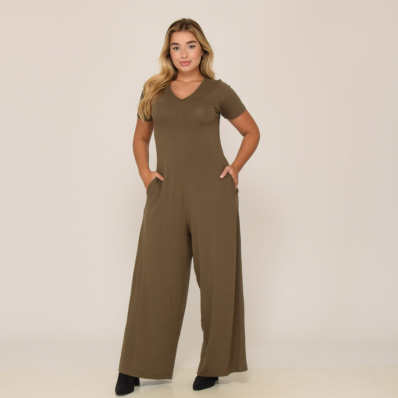 Macacão Pantalona M/C Bolsos BBonnie Esther Verde Militar