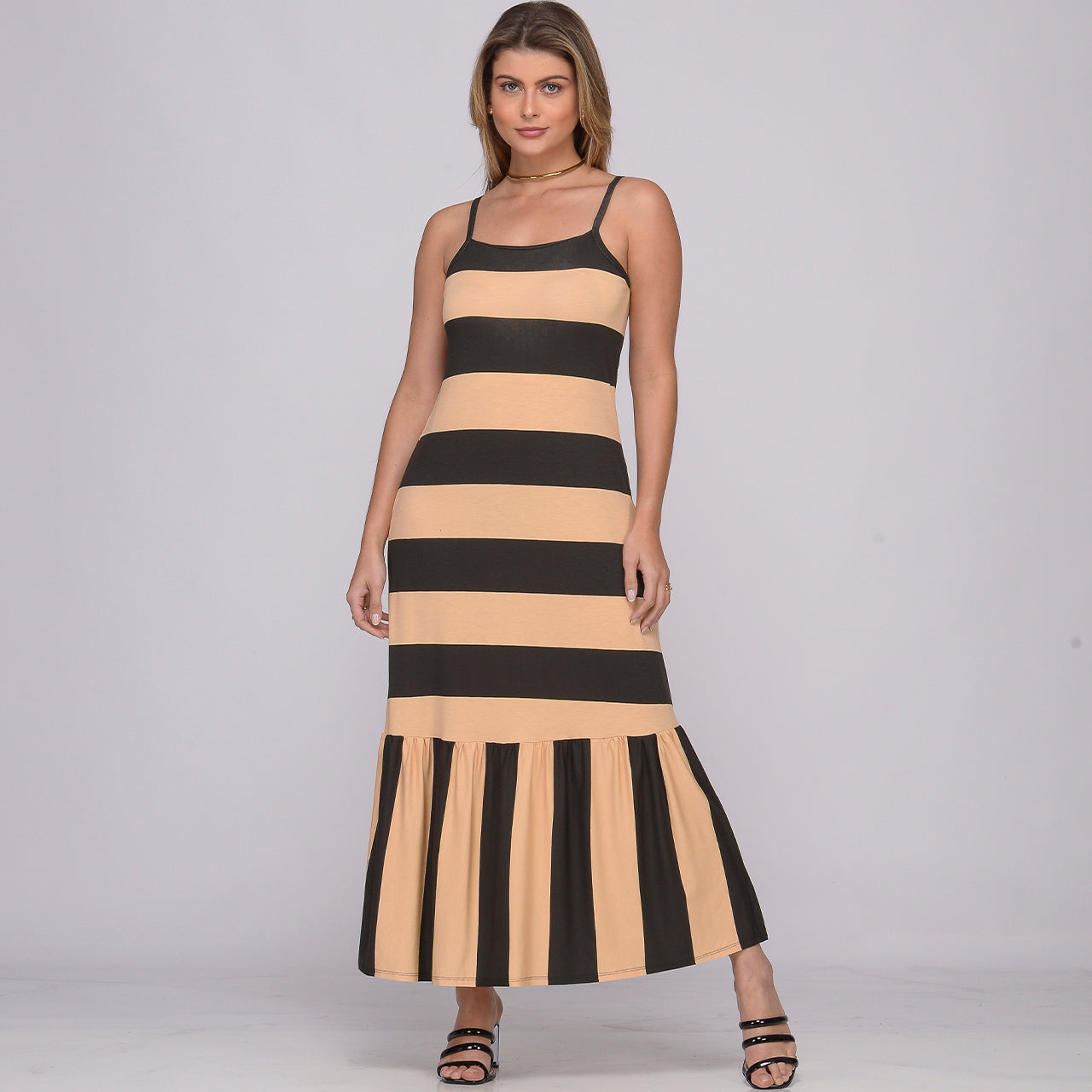 Vestido Longo de Alças Finas e Barra Rodada BBonnie Muriel Listra Bege