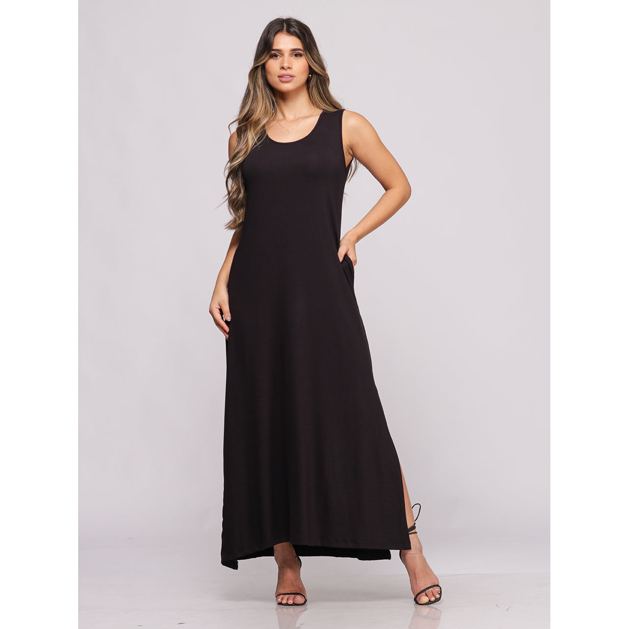 Vestido com Fendas Laterais BBonnie Catarina Preto