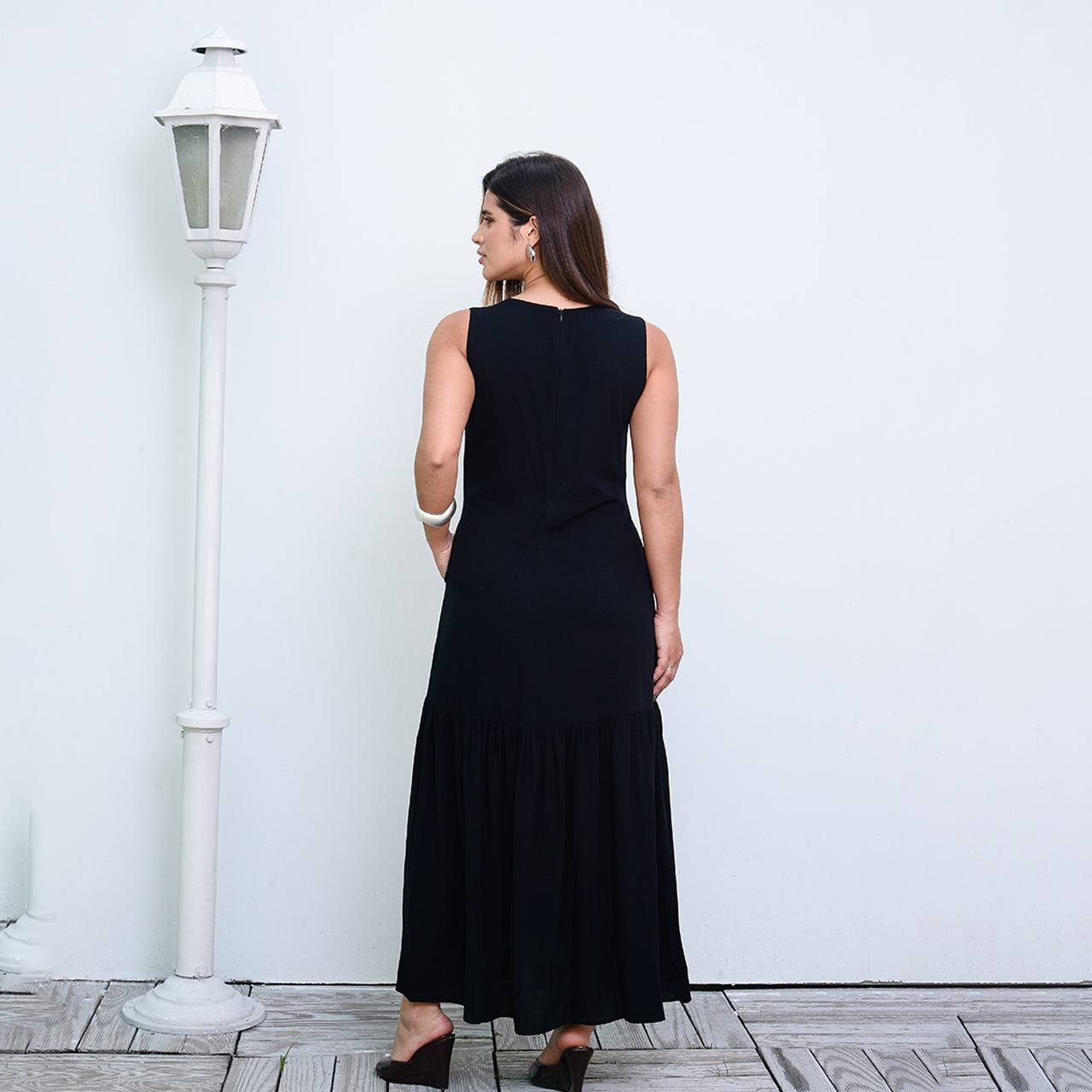 Vestido Longo com Barra Franzida BBonnie Isabelly Preto