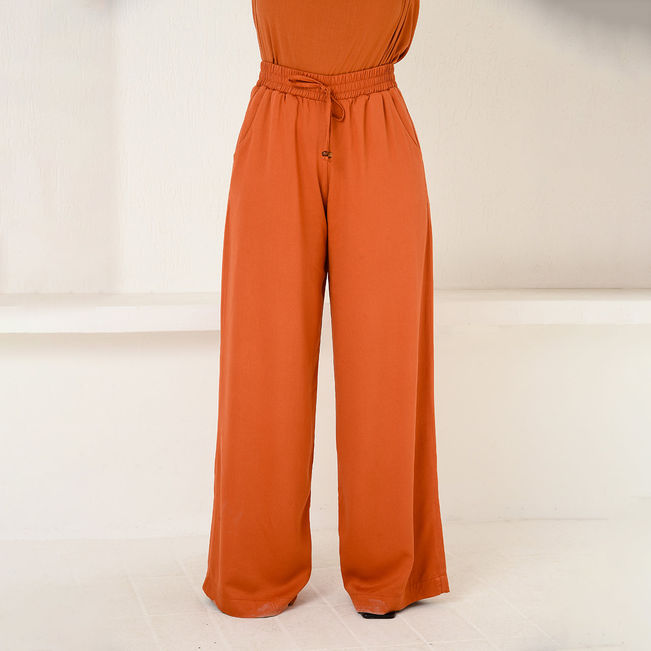 Calça Pantalona em Viscose BBonnie Manu Terra