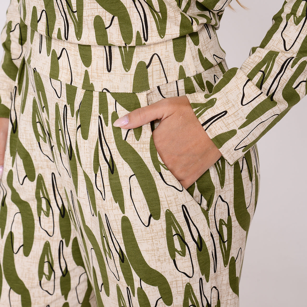 Macacão M/L Decote Canoa BBonnie Maitê  Estampados