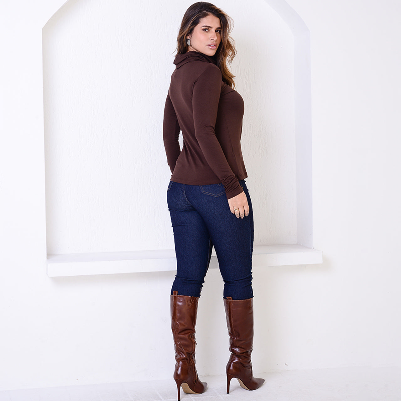 Blusa Gola Rolê Manga Longa BBonnie Lorena Marrom