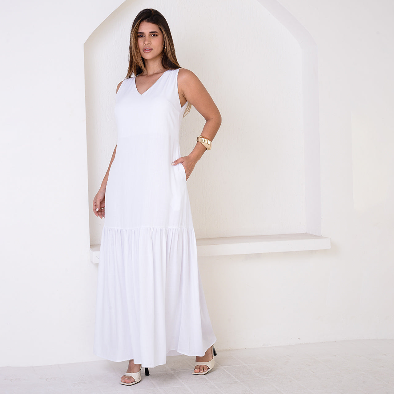 Vestido Longo com Barra Franzida BBonnie Isabelly Branco