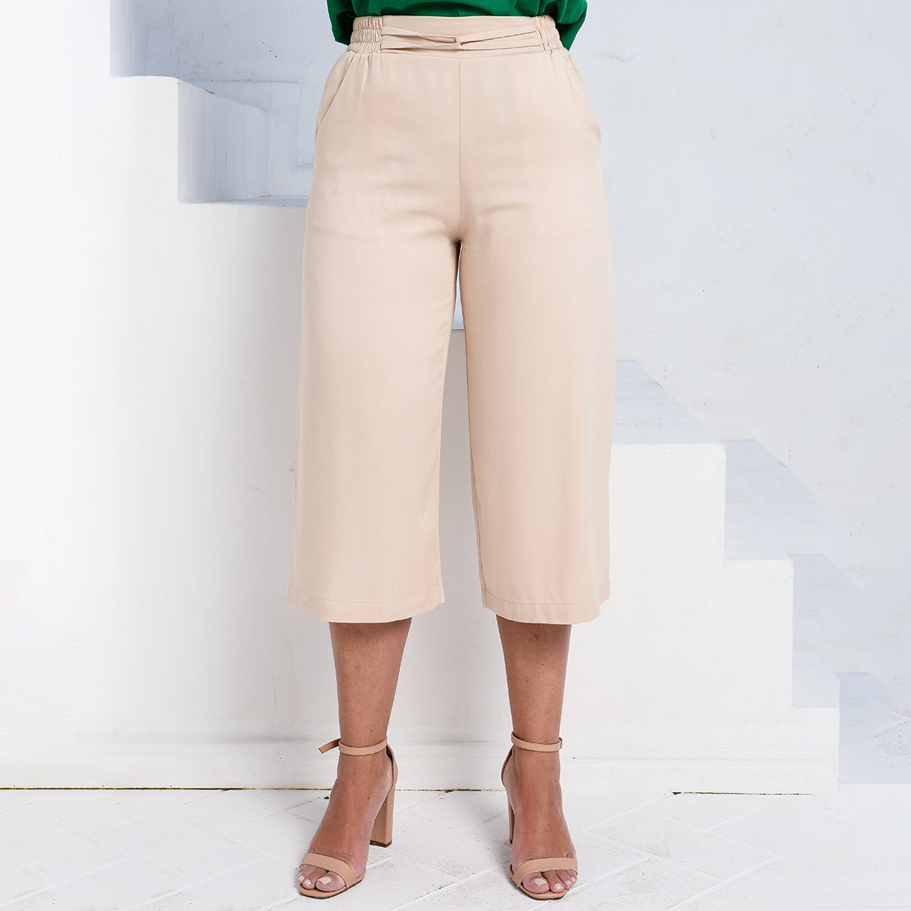Calça Pantacourt Viscose Cós de Elástico BBonnie Cora