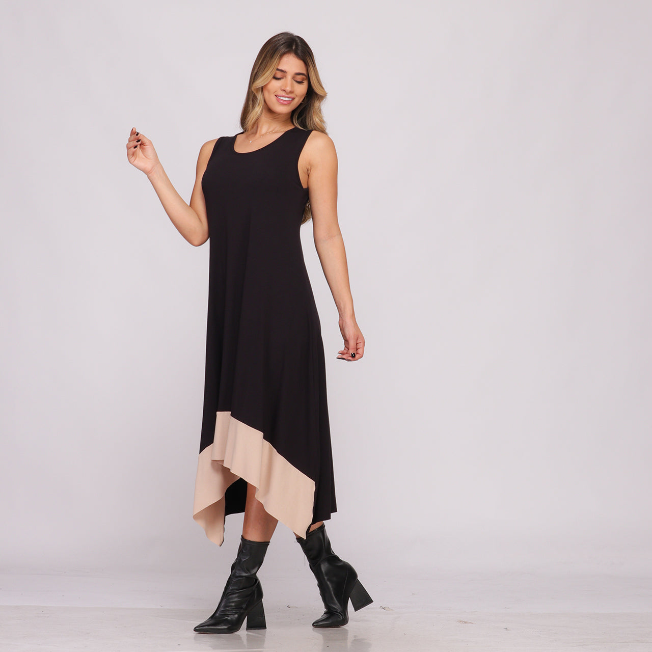 Vestido Midi Assimétrico com Pontas BBonnie Nani