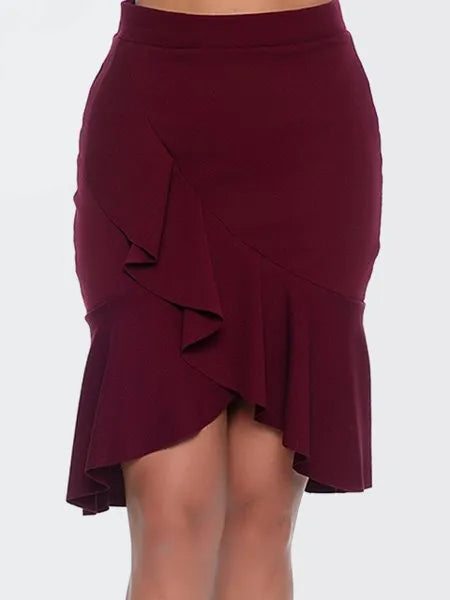 Saia feminina vinho com babados assimétricos e corte ajustado, modelo elegante