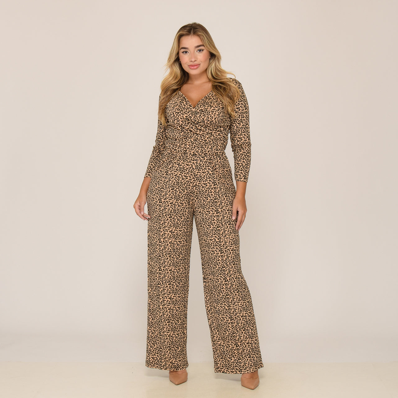 Macacão Pantalona Decote Transpassado BBonnie Florence Estampados