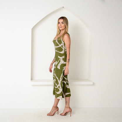 Macacão Pantacourt de Alças e Bolsos BBonnie Carla Estampados