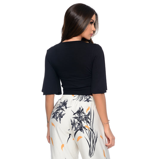 Cropped Manga Flare 3/4 Decote V BBonnie Fiore Preto