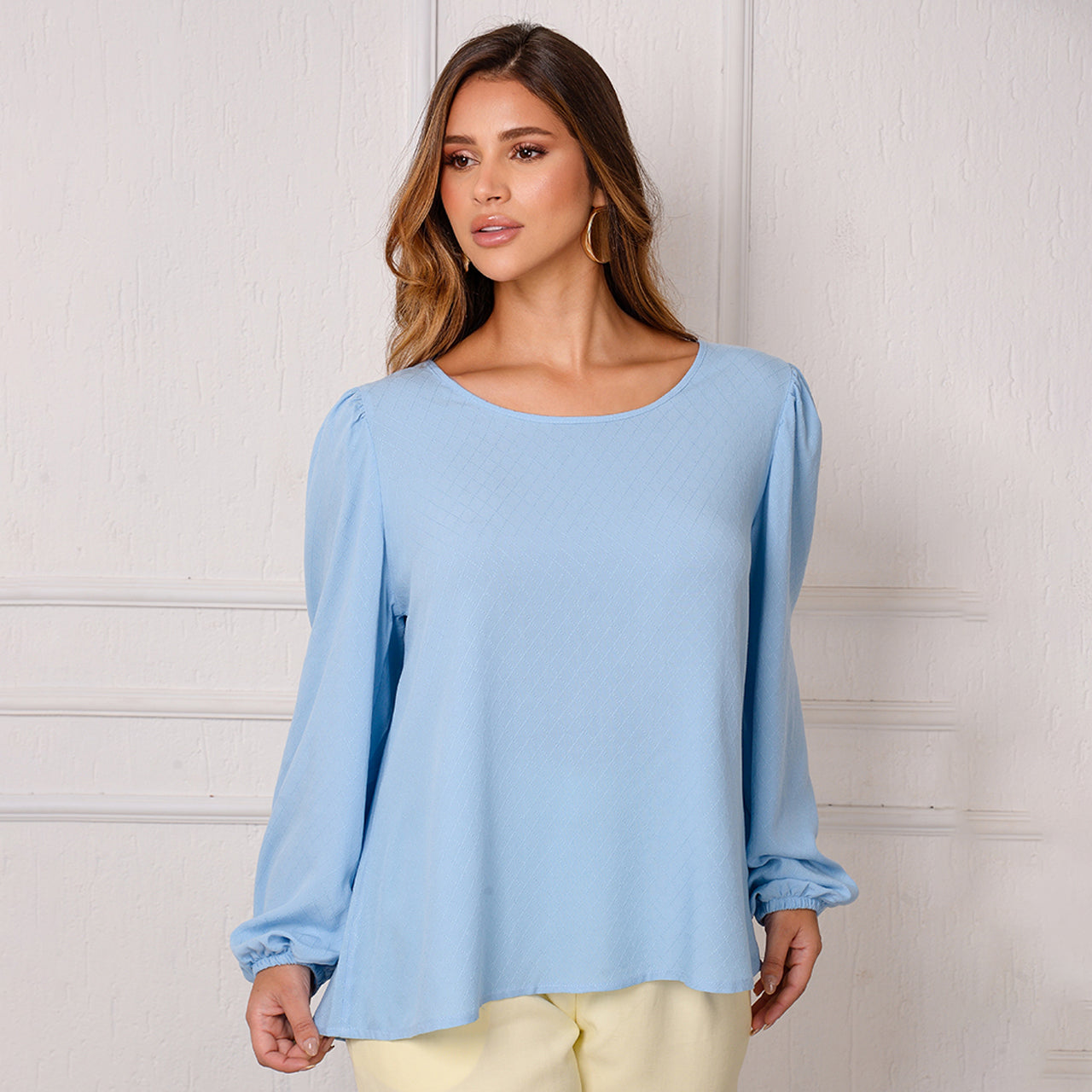 Blusa Bata Decote Redondo BBonnie Vânia B'Bonnie