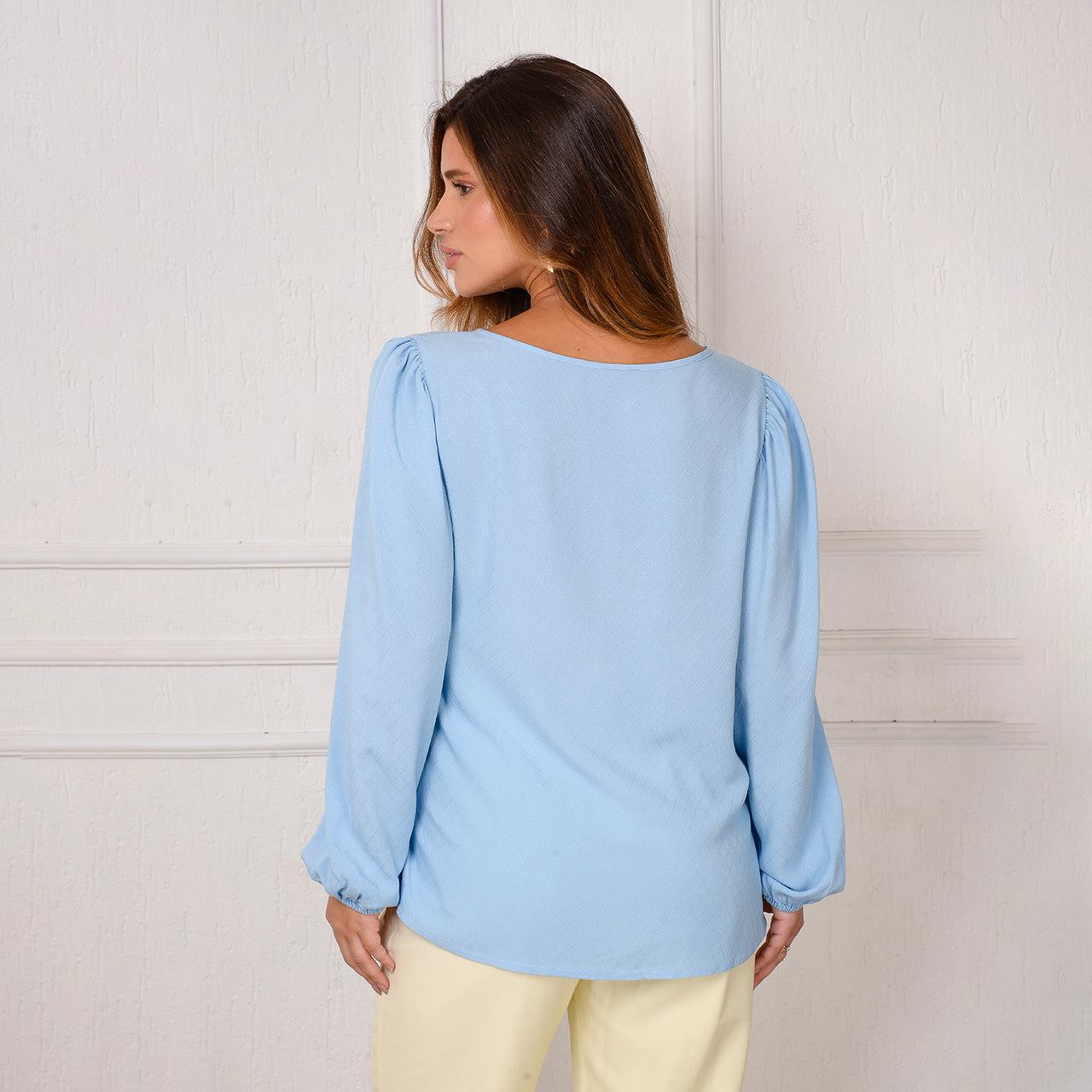 Blusa Bata Decote Redondo BBonnie Vânia B'Bonnie