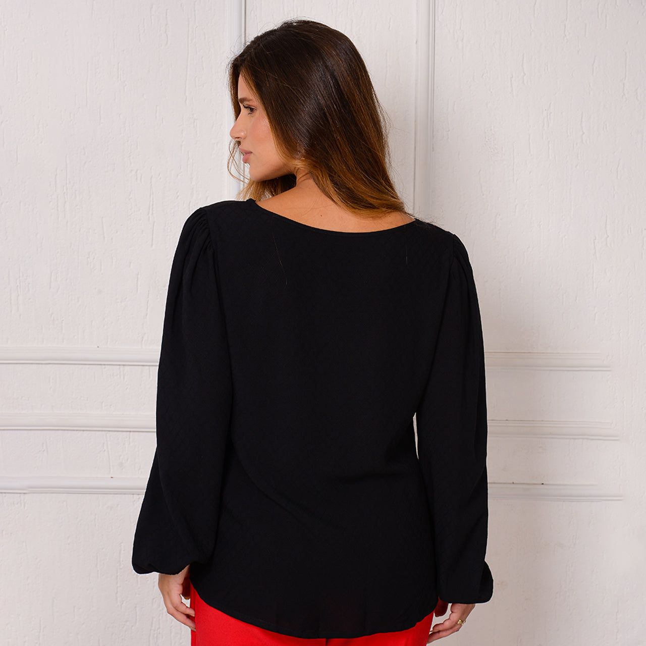 Blusa Bata Decote Redondo BBonnie Vânia B'Bonnie
