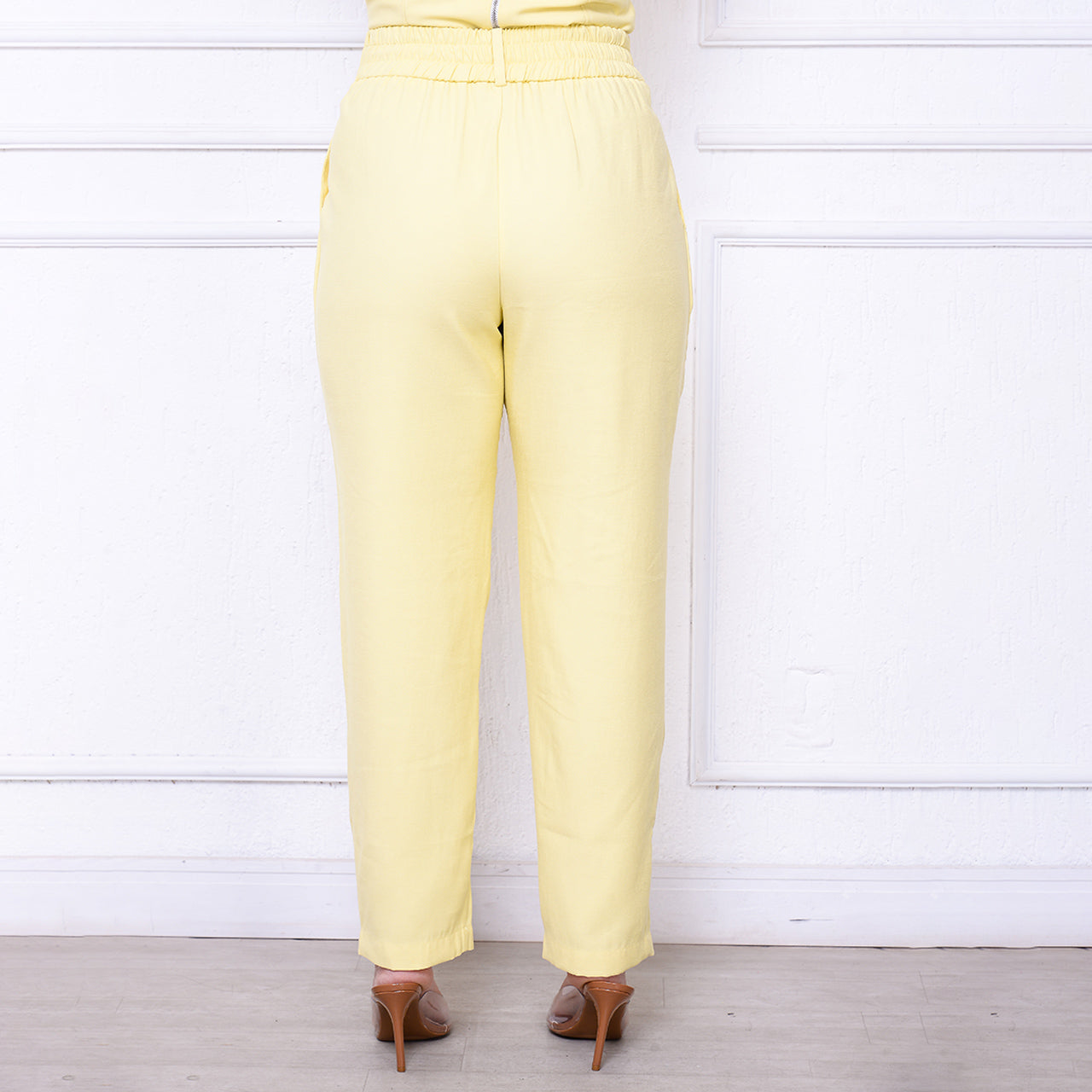 Calça Mirela BBonnie – Alfaiataria Sensorial com Cinto