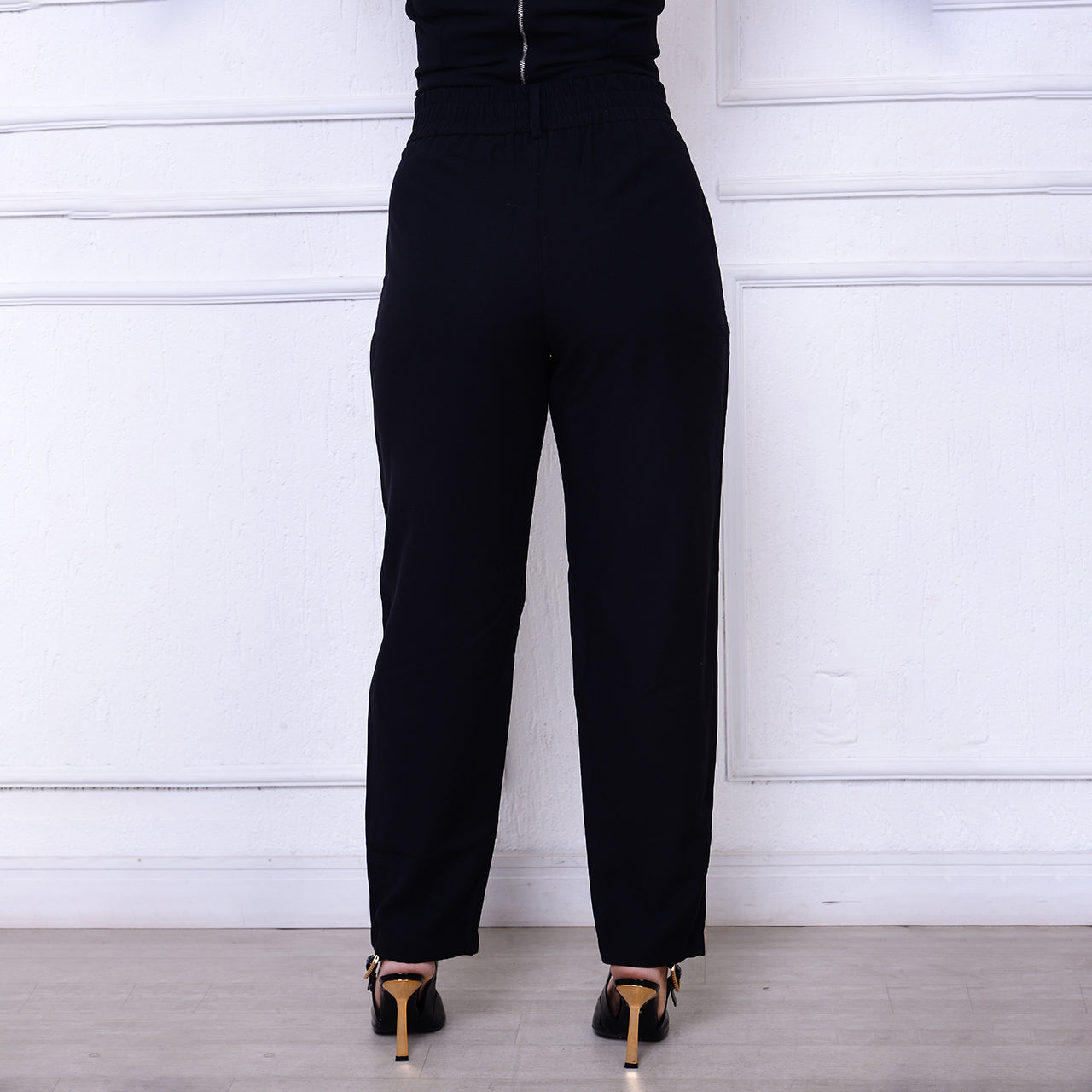 Calça Mirela BBonnie – Alfaiataria Sensorial com Cinto