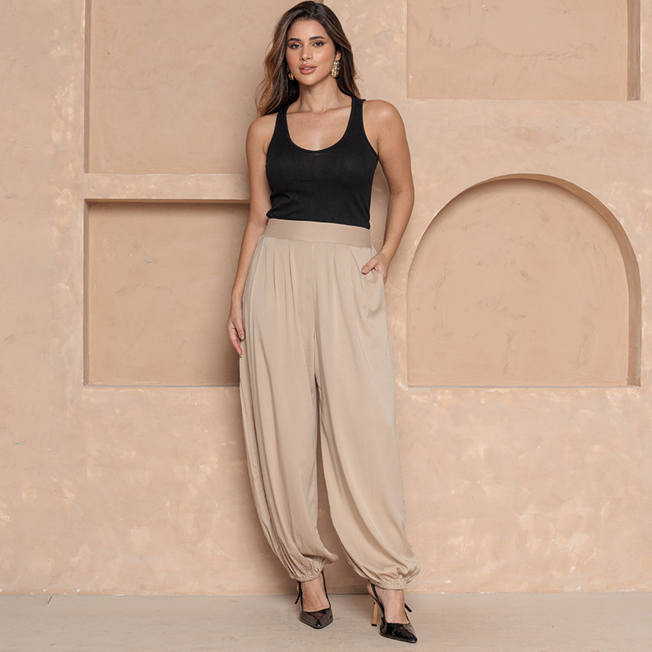 Calça Raissa – Modelo Aladim – BBonnie Bege B'Bonnie