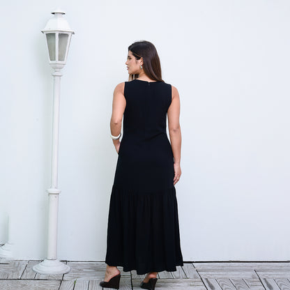 Vestido Longo com Barra Franzida BBonnie Isabelly Preto