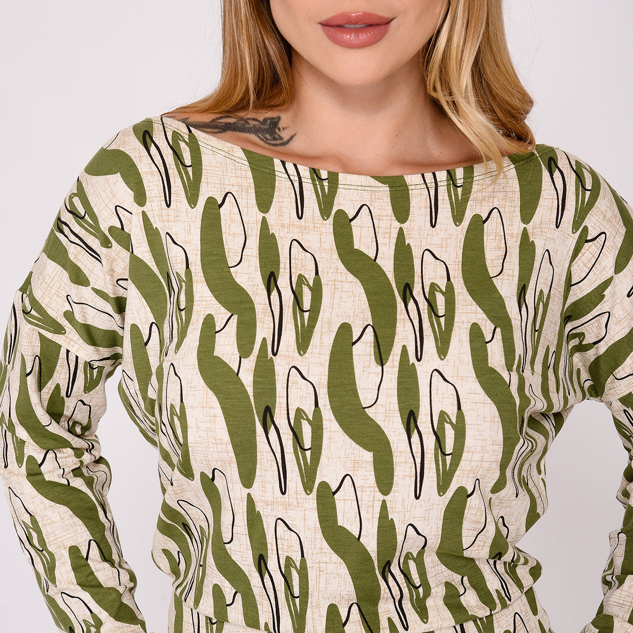 Macacão M/L Decote Canoa BBonnie Maitê  Estampados