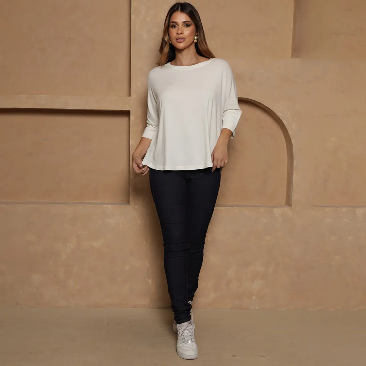 Blusa Amelia BBonnie Feminina Manga 3/4 em Malha Viscolycra Off White
