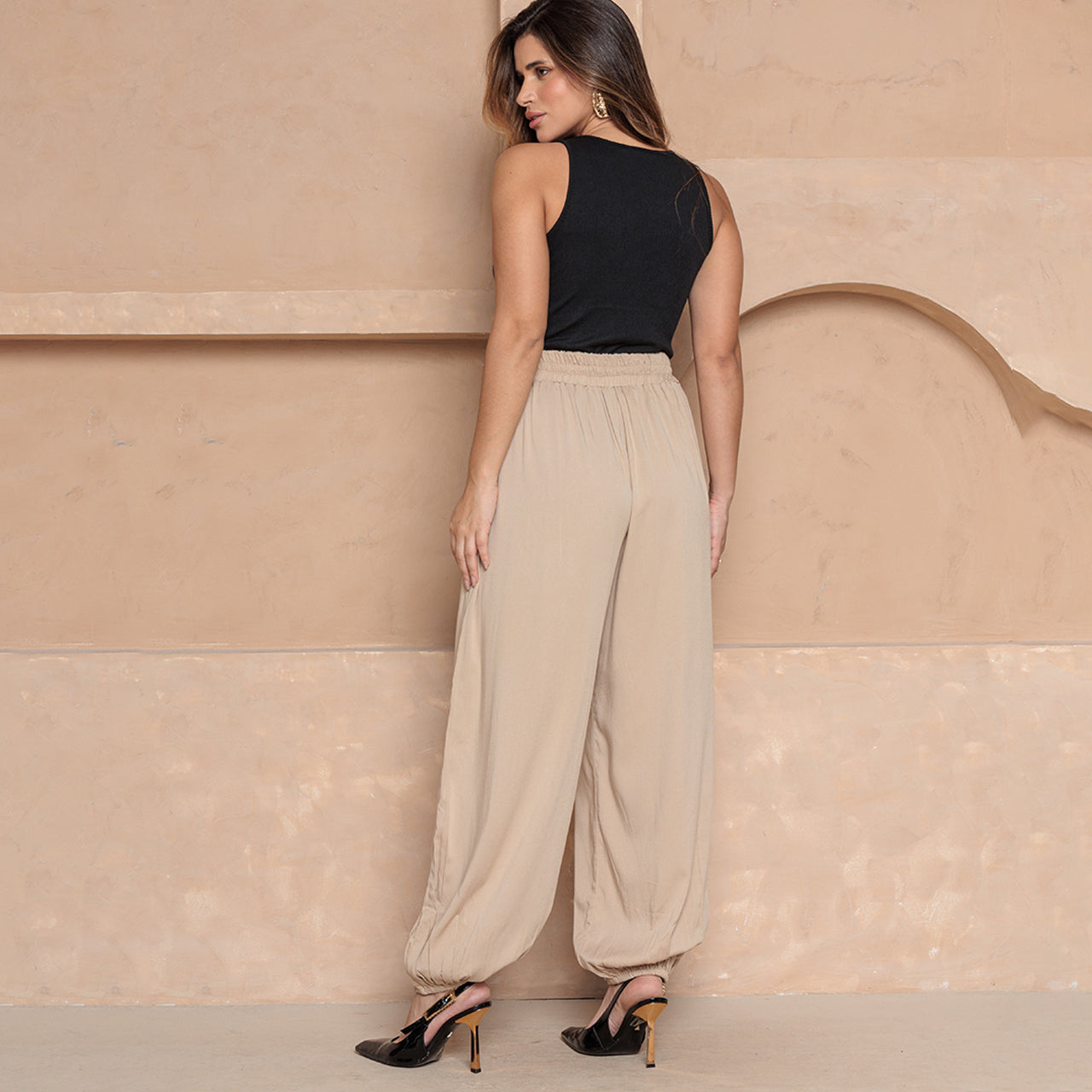 Calça Raissa – Modelo Aladim – BBonnie Bege B'Bonnie