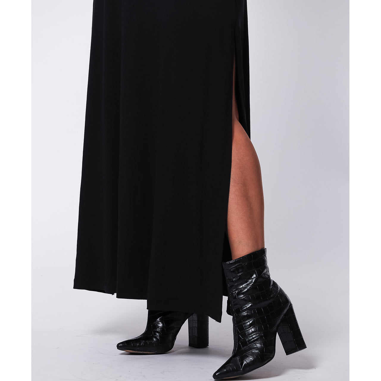 Vestido Longo Fenda Lateral  BBonnie Tiana Preto